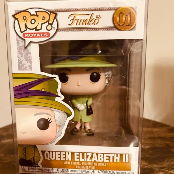 Funko Pop! Royals Queen Elizabeth II #01 Vinyl Figure Pop! Vinyl Theme - Picture 1 of 6